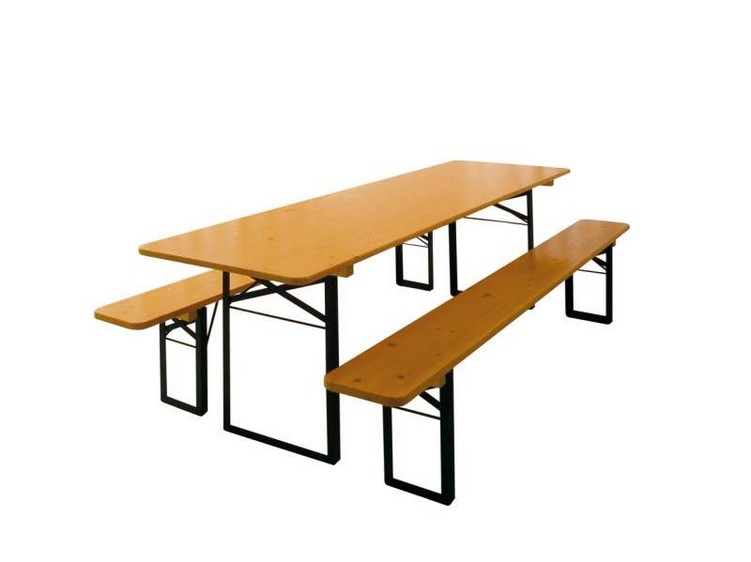 Tavolo e panche