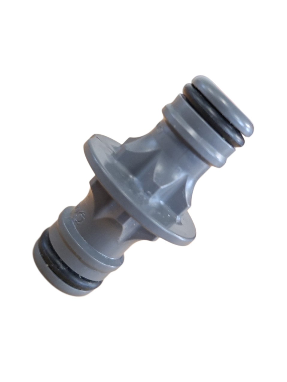 Connettore per tubo da giardino